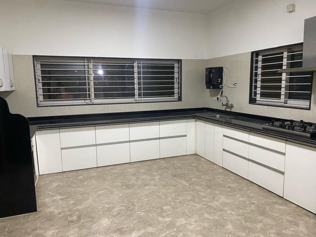 5 BHK Furnished Villa for Rent