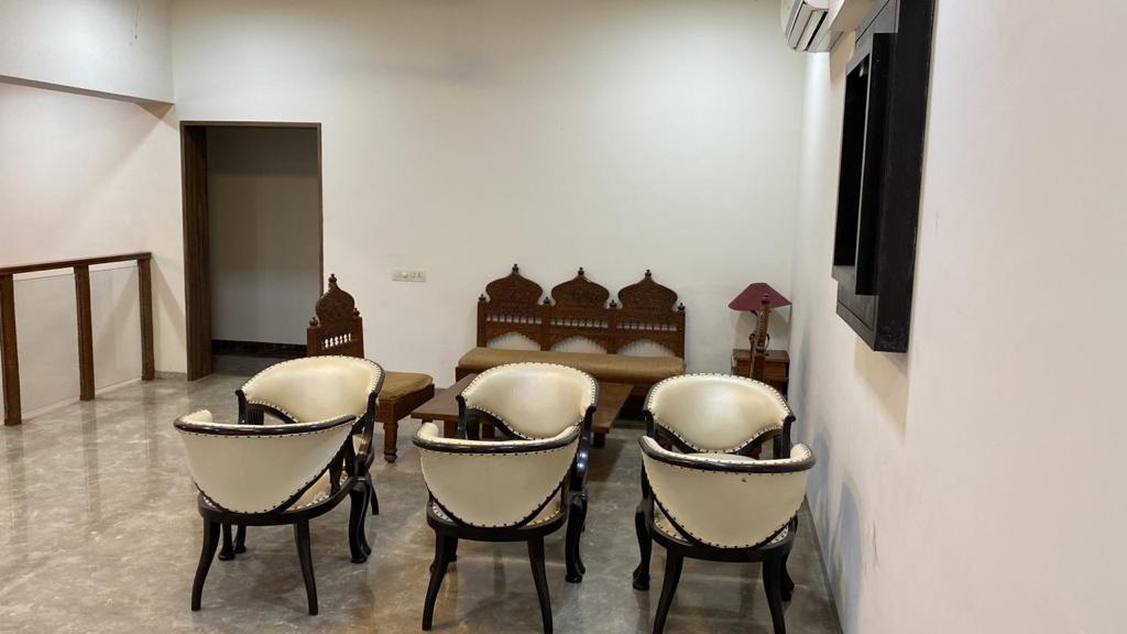 5 BHK Furnished Villa for Rent